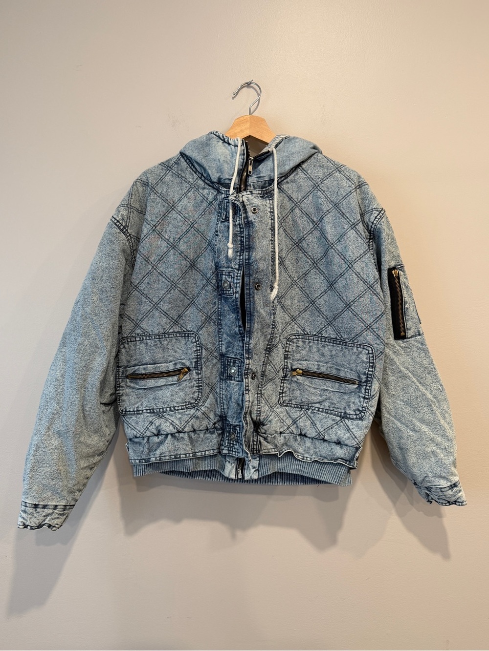 Vintage 1980s American Beauties Acid Wash Quilted Hooded Denim Bomber Jacket M
